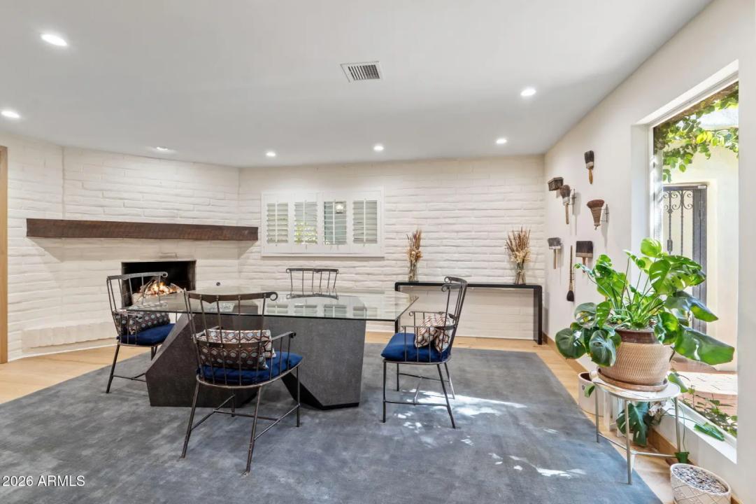 Real Estate Picture 19