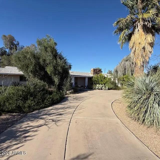 Real Estate Picture 8