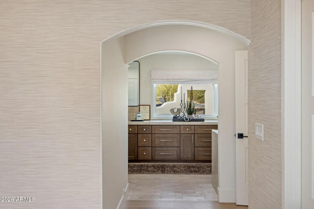 Real Estate Picture 17