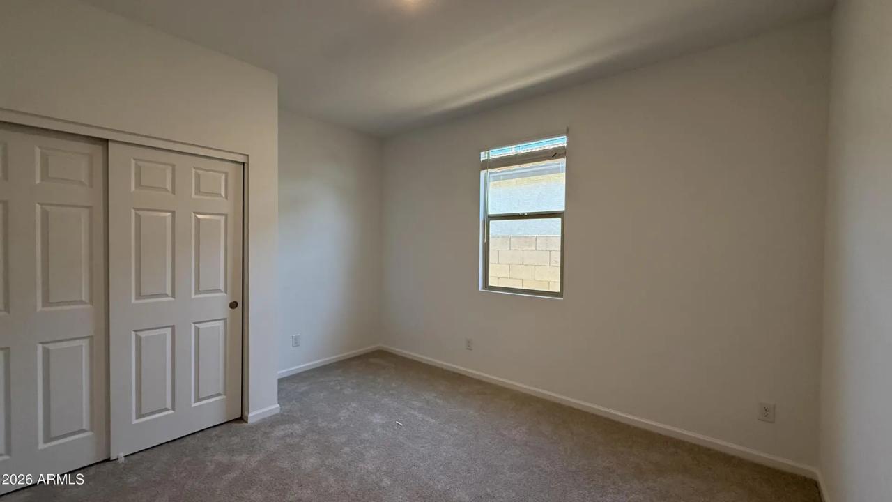 Real Estate Picture 22