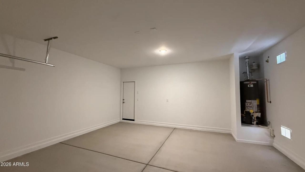 Real Estate Picture 23