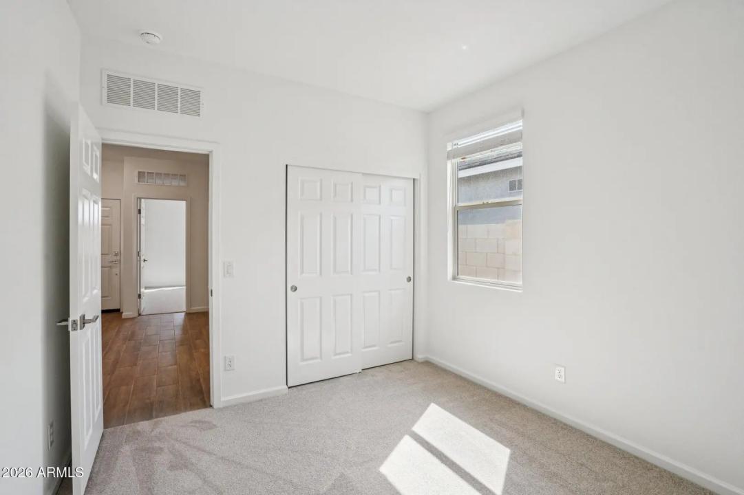 Real Estate Picture 19