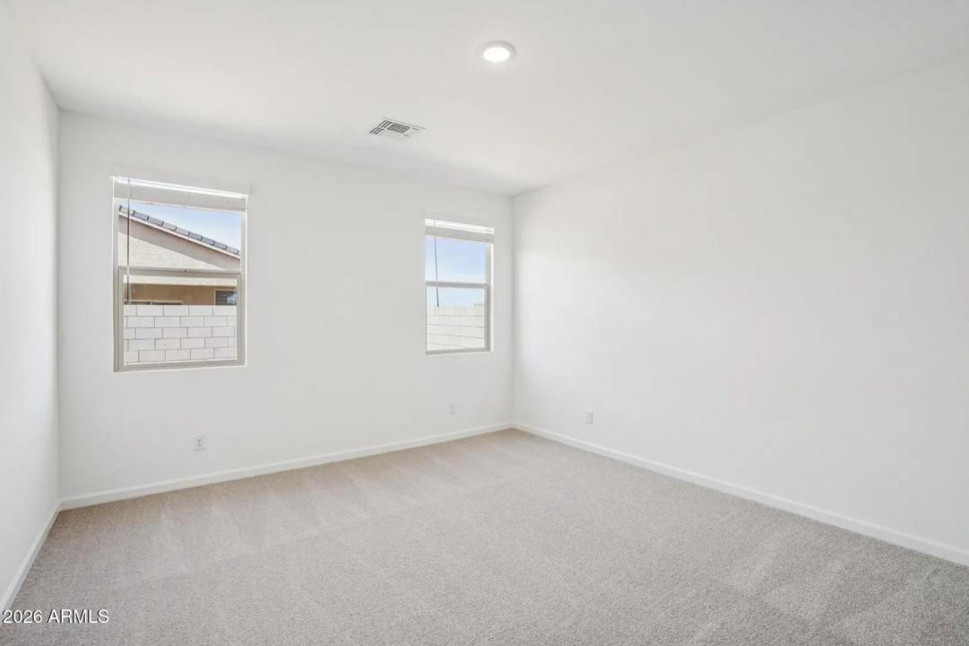 Real Estate Picture 26