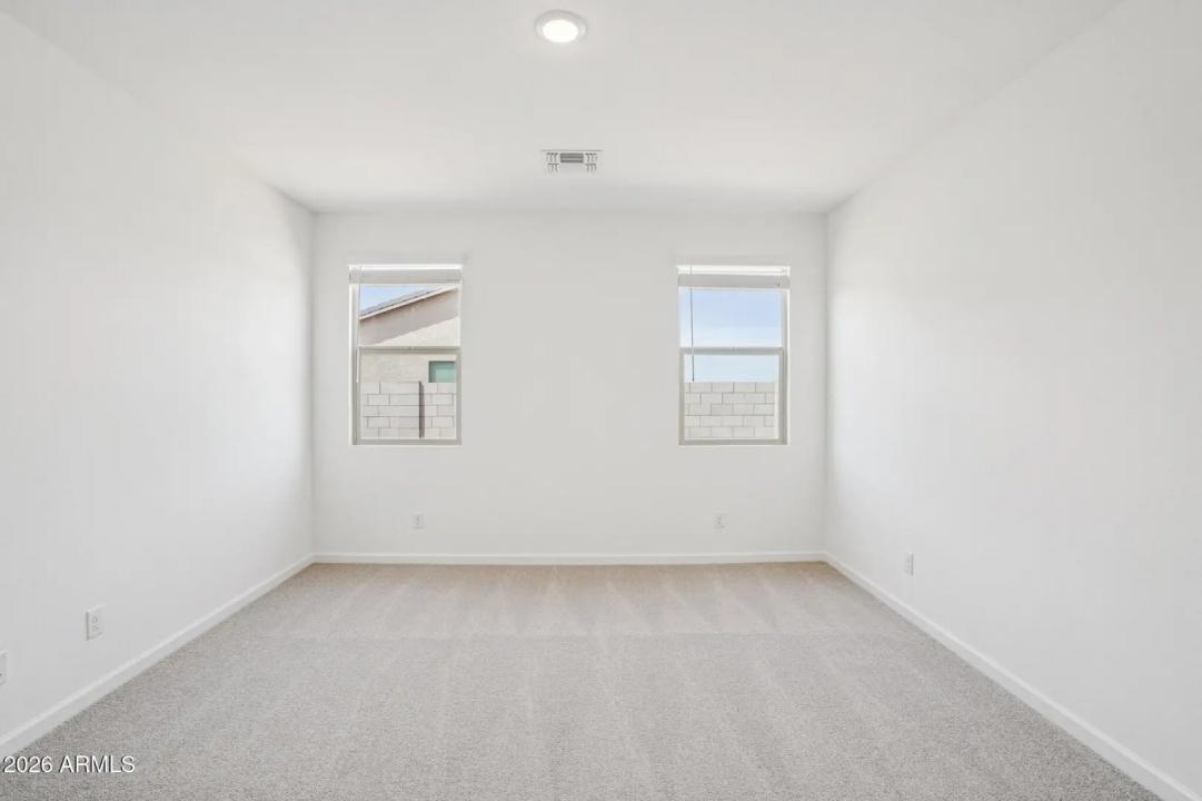 Real Estate Picture 27