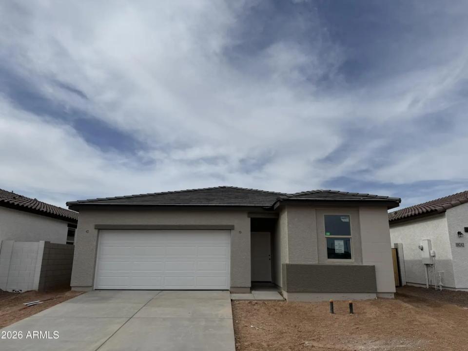 Real Estate Picture 2