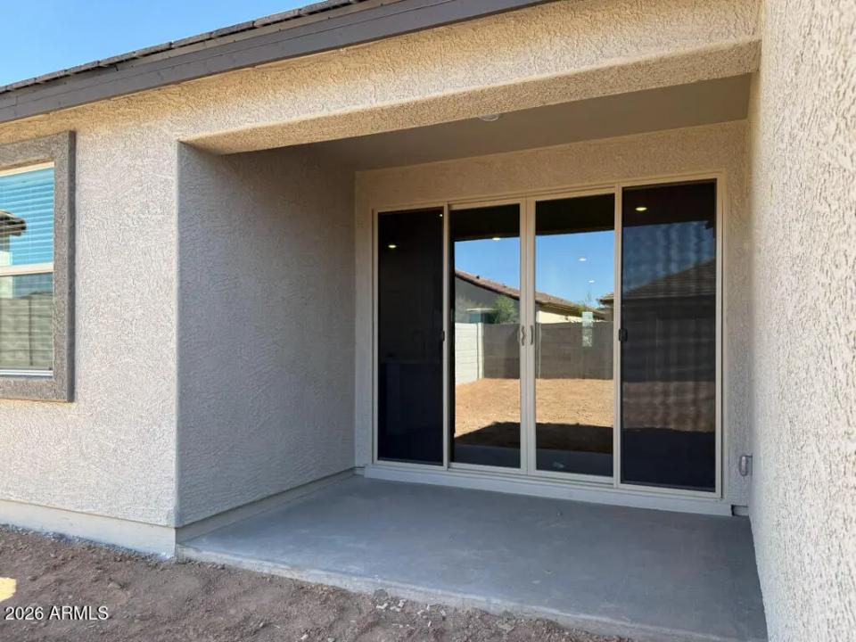 Real Estate Picture 12