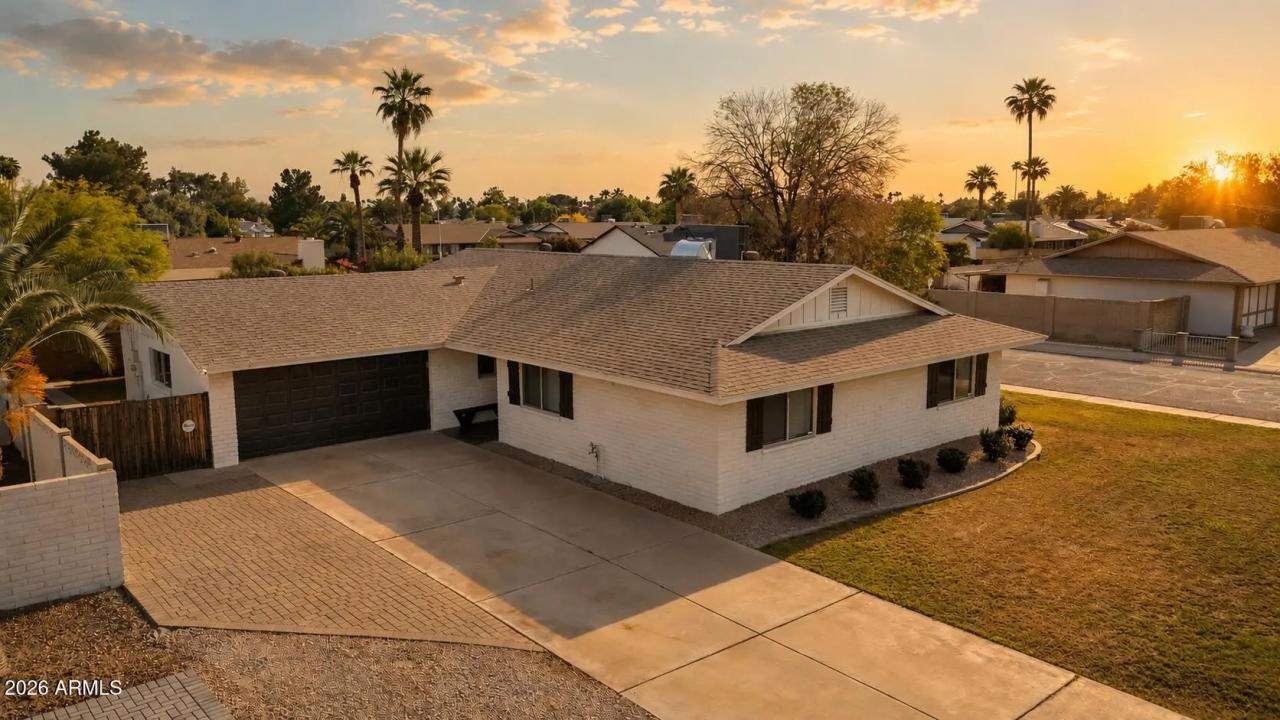 Real Estate Picture 1