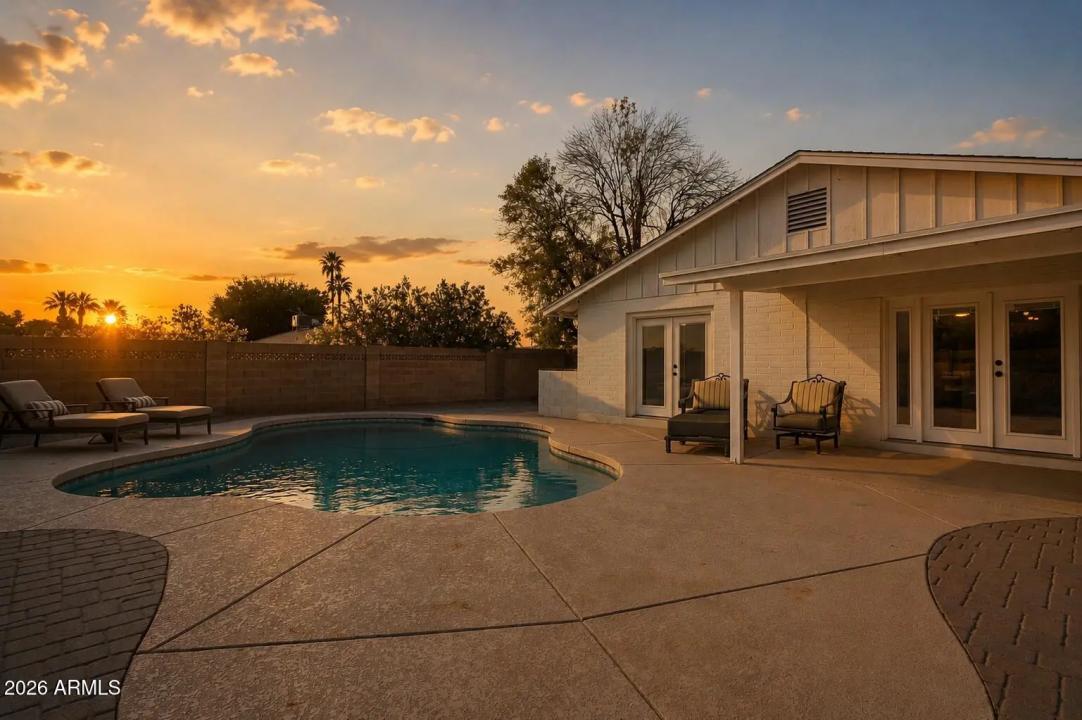 Real Estate Picture 2