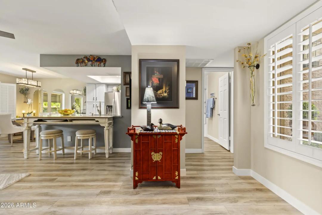 Real Estate Picture 8