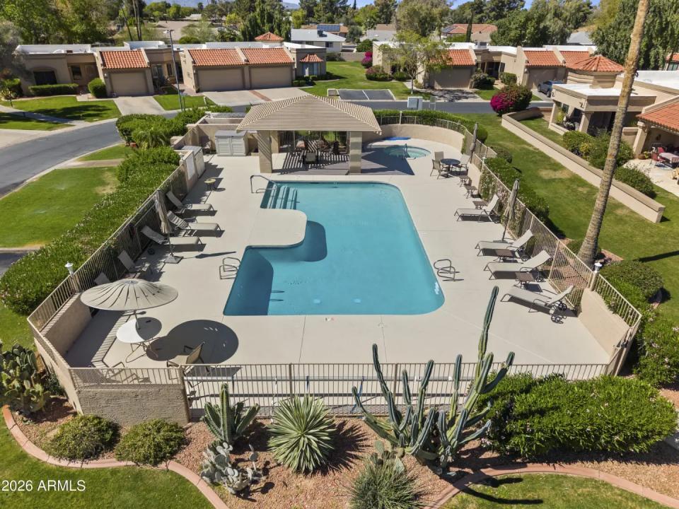 Real Estate Picture 28