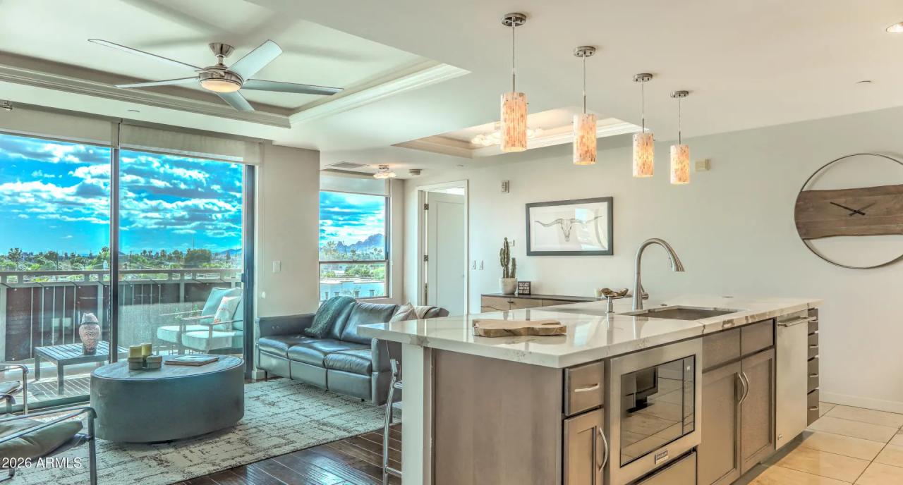 Real Estate Picture 3