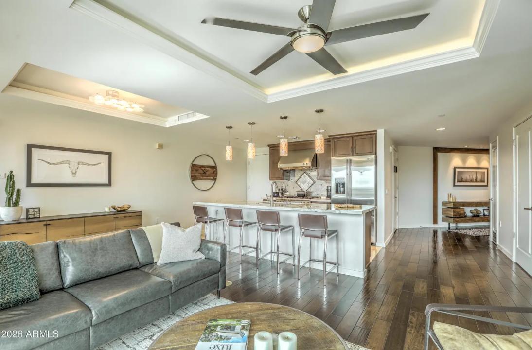 Real Estate Picture 4