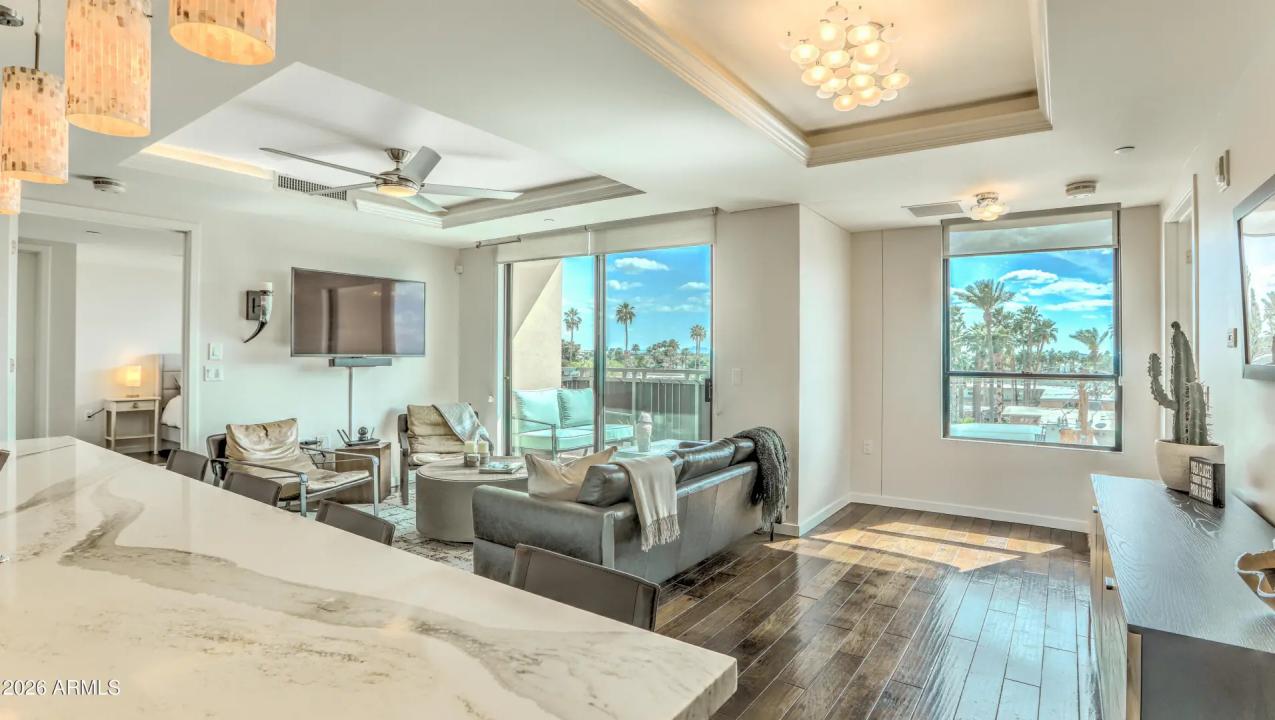 Real Estate Picture 5