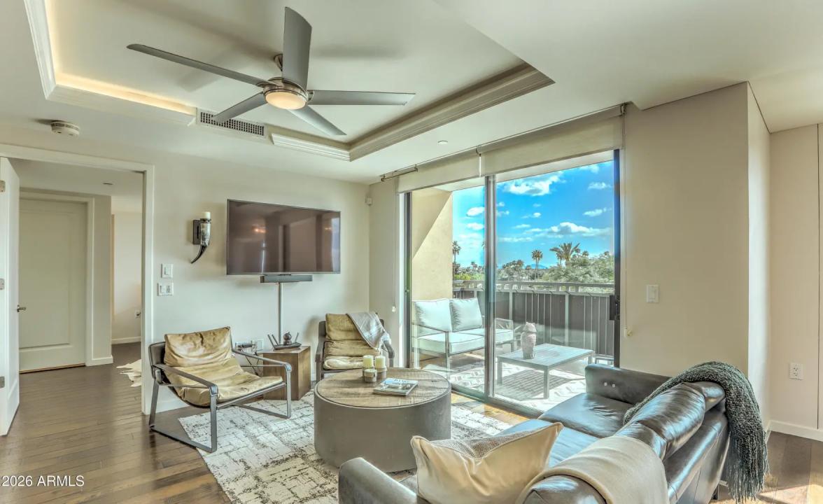 Real Estate Picture 7