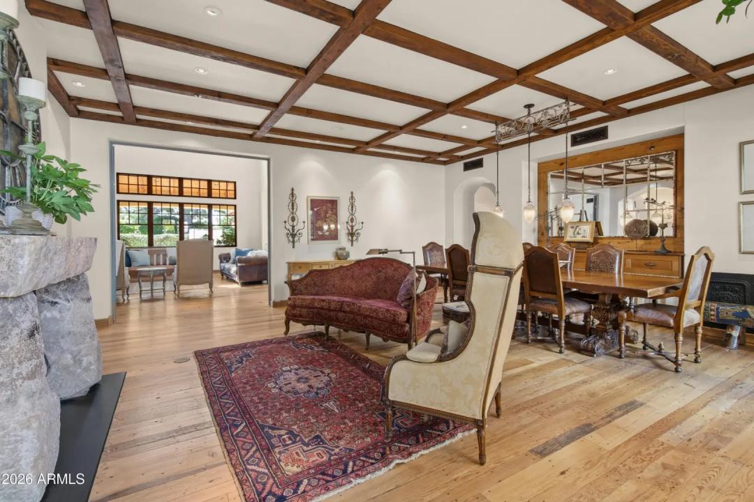 Real Estate Picture 7