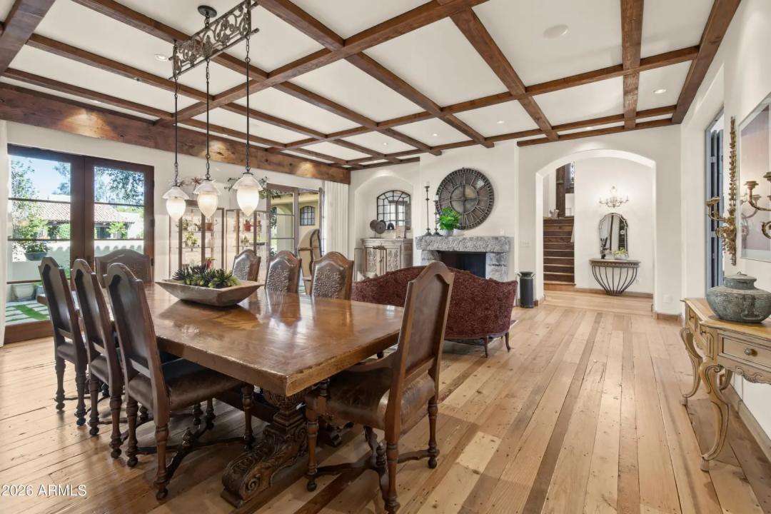 Real Estate Picture 9