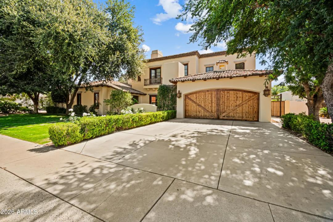 Real Estate Picture 3