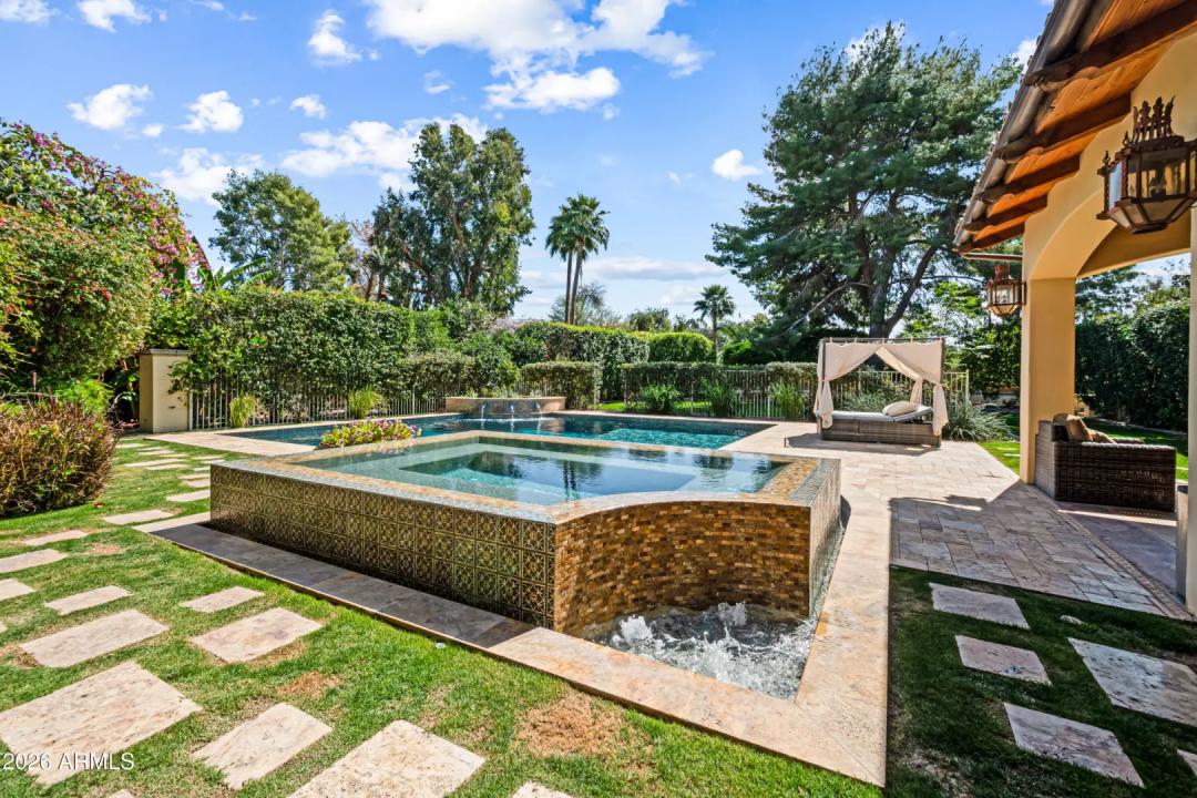 Real Estate Picture 56