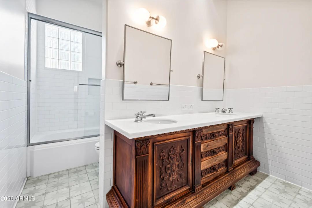 Real Estate Picture 39