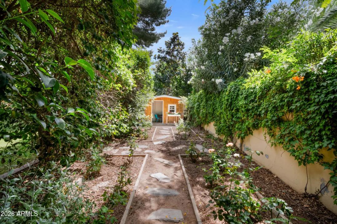 Real Estate Picture 69