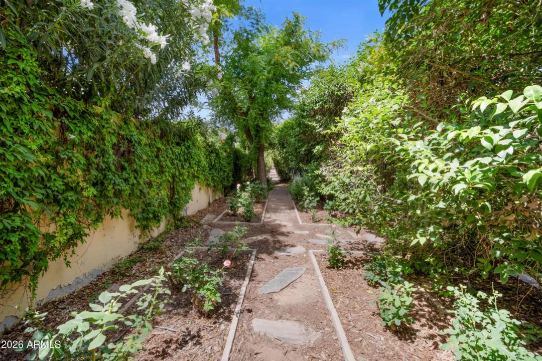 Real Estate Picture 71