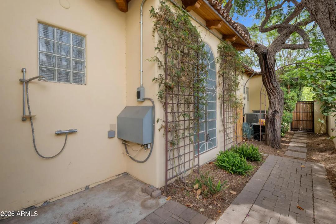 Real Estate Picture 81