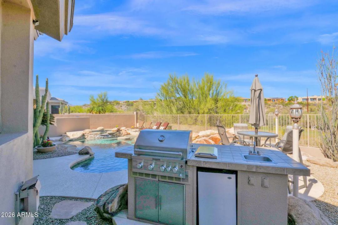 Real Estate Picture 33