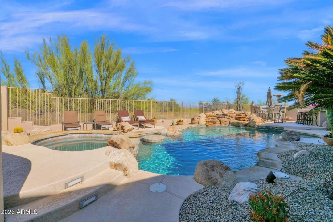 Real Estate Picture 38