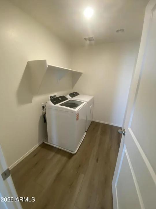 Real Estate Picture 12