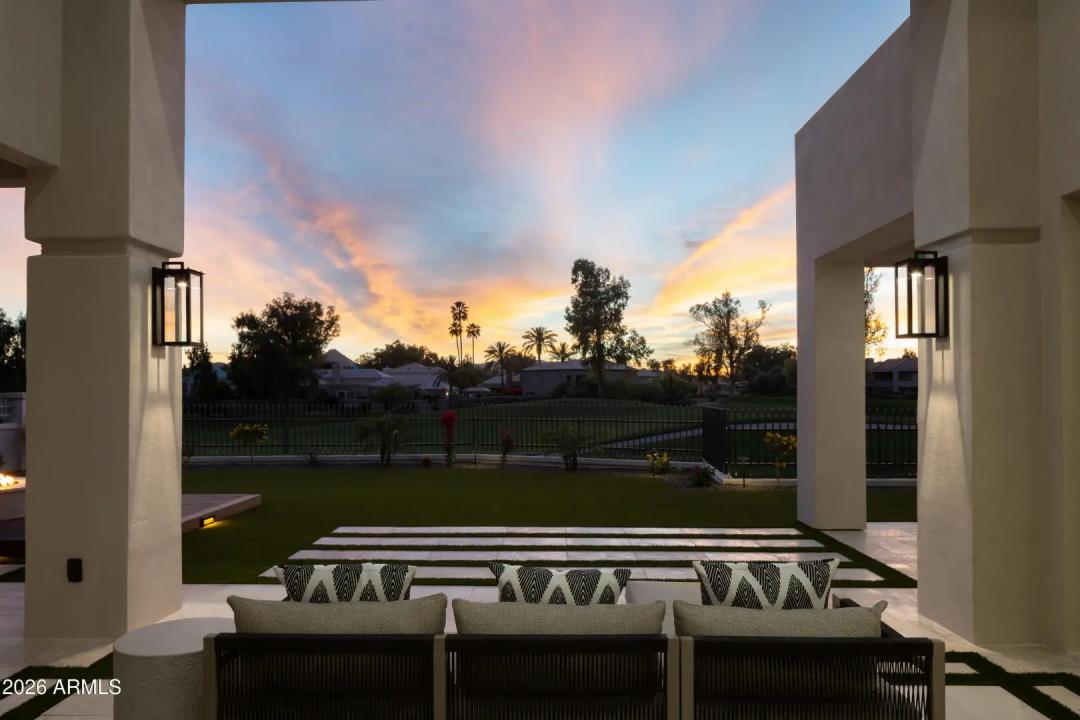 Real Estate Picture 10