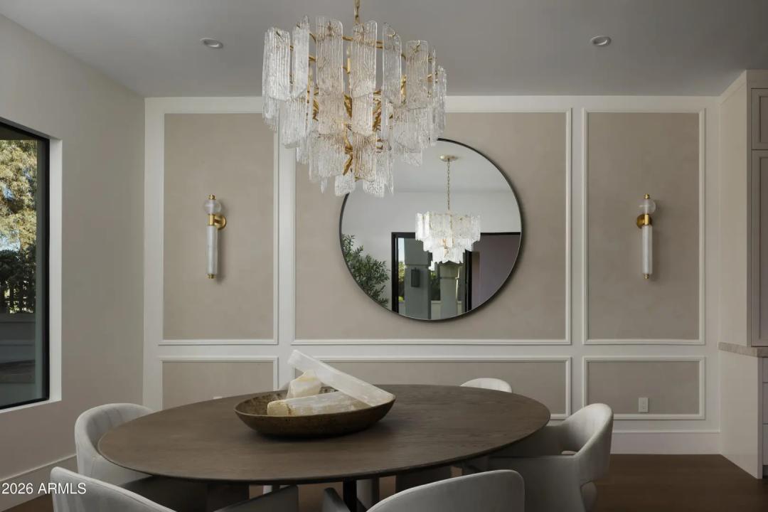 Real Estate Picture 7