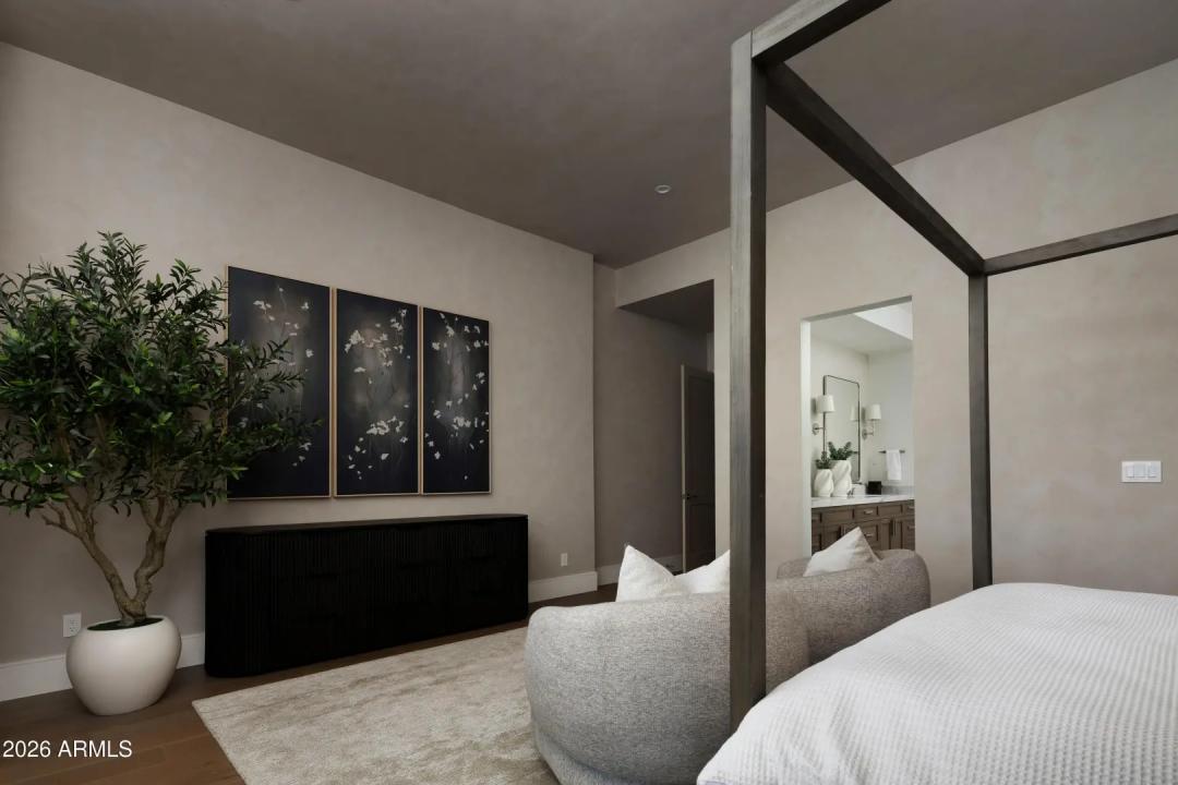 Real Estate Picture 18