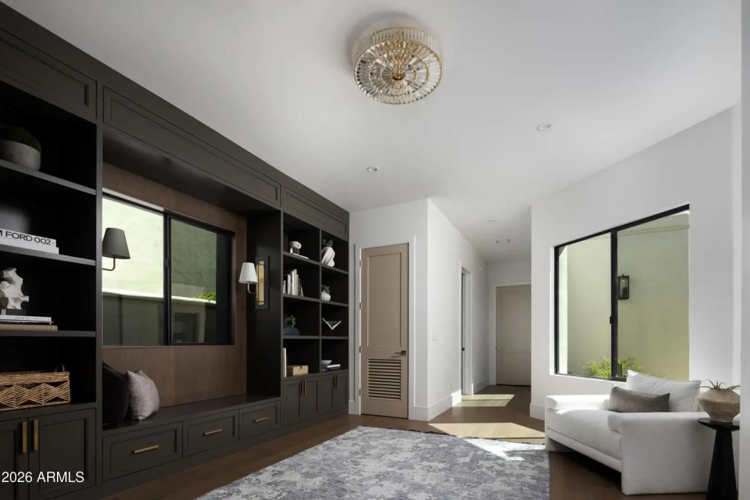 Real Estate Picture 29
