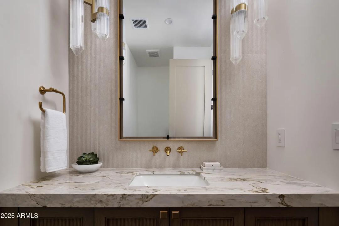 Real Estate Picture 31