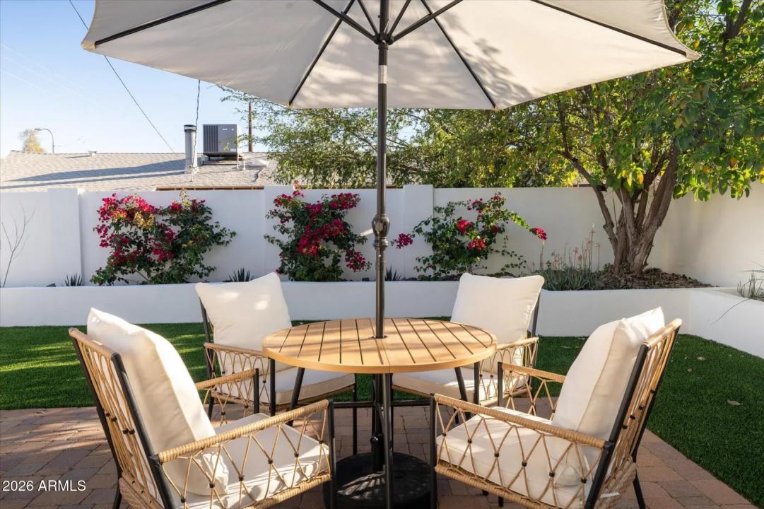 Real Estate Picture 37