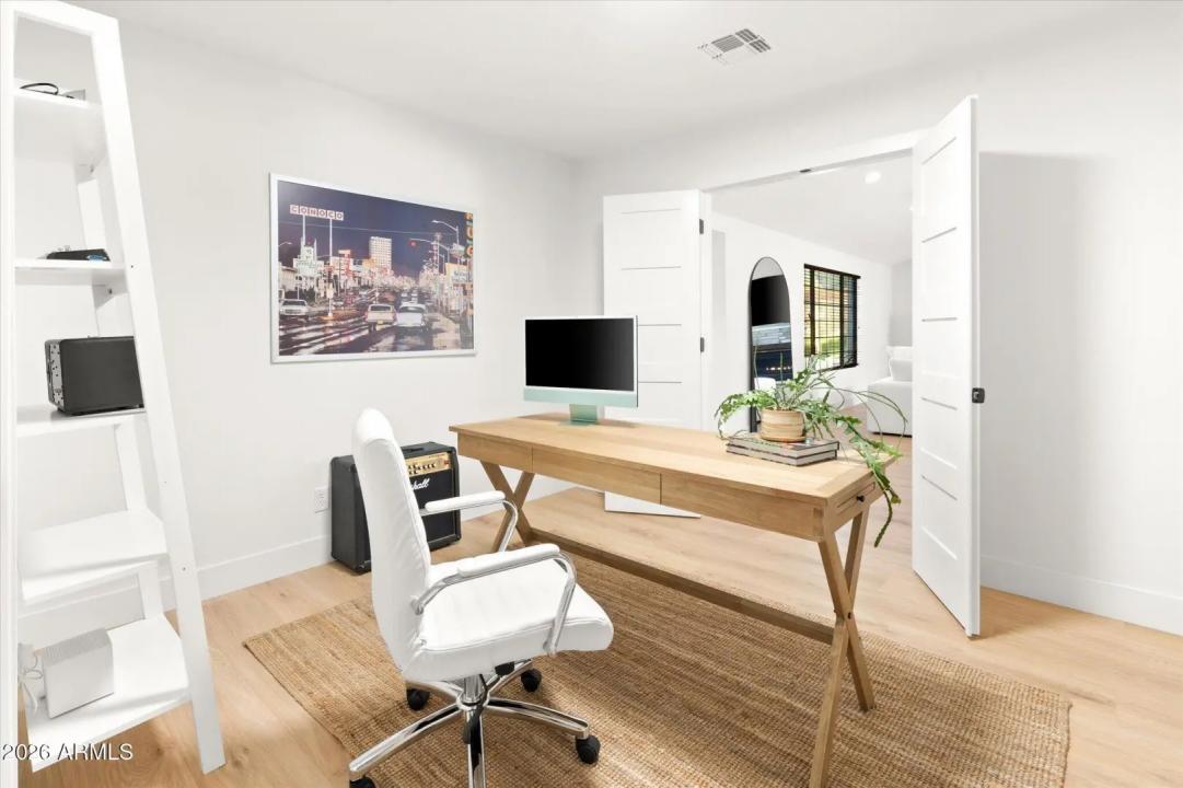 Real Estate Picture 28