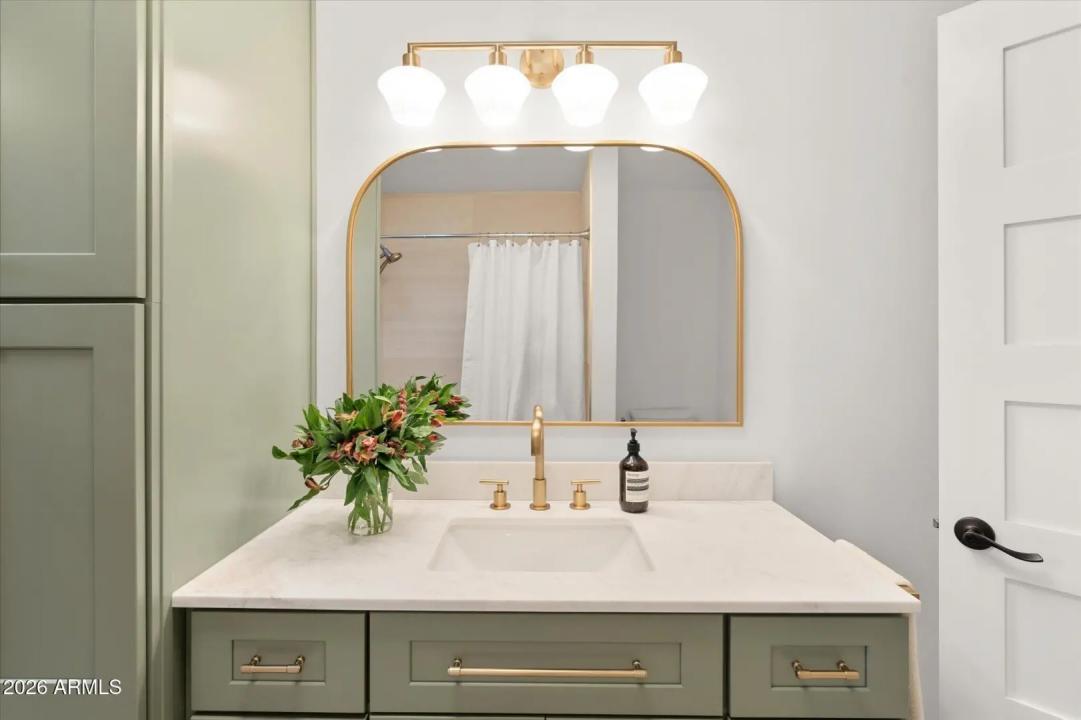 Real Estate Picture 30