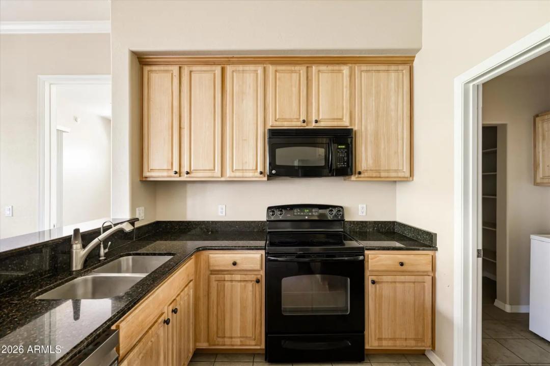 Real Estate Picture 10