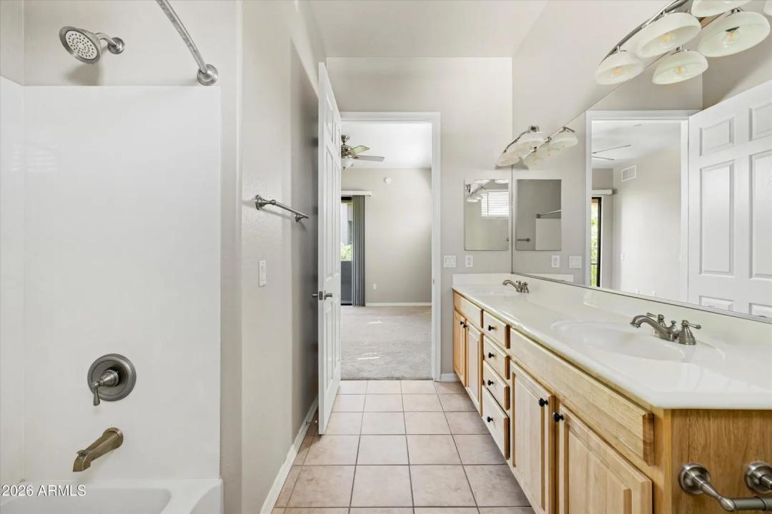 Real Estate Picture 16