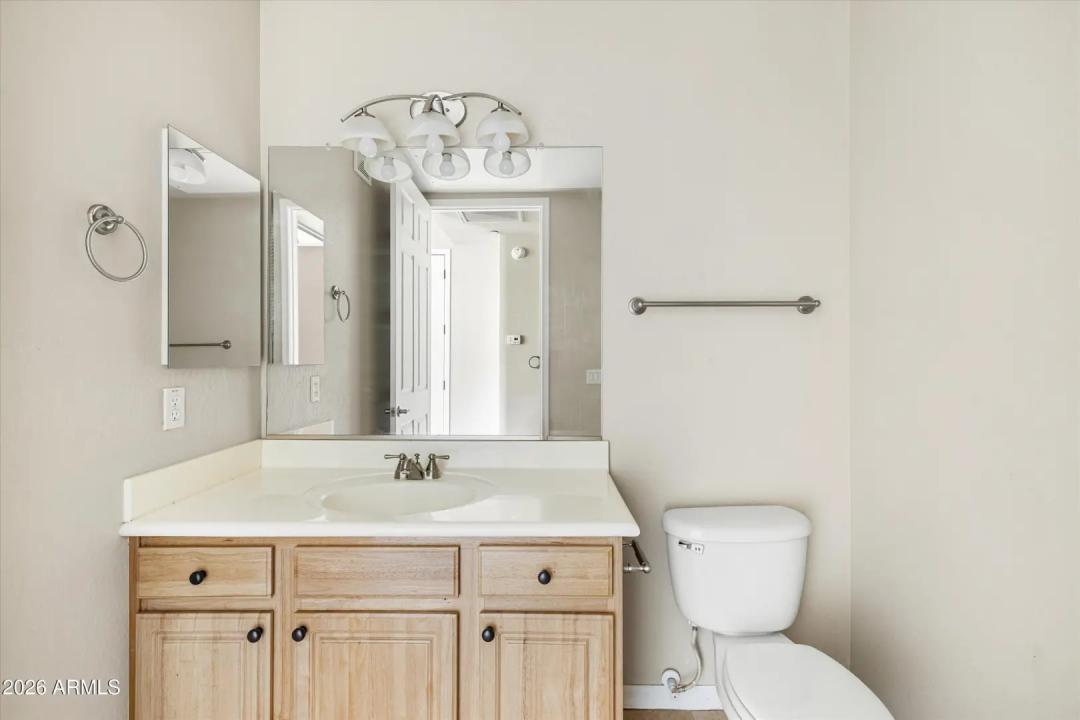 Real Estate Picture 24