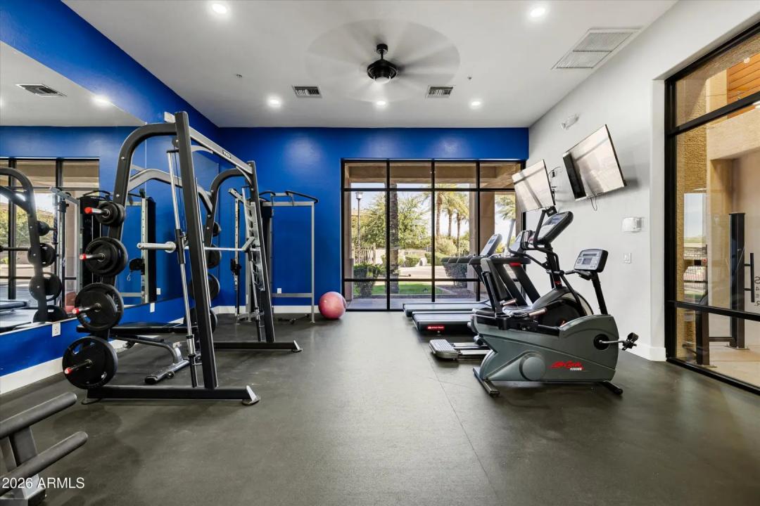 Real Estate Picture 30