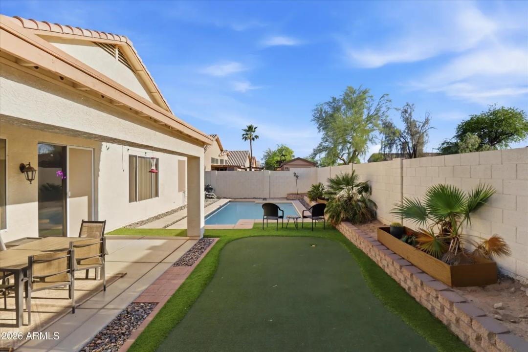 Real Estate Picture 42