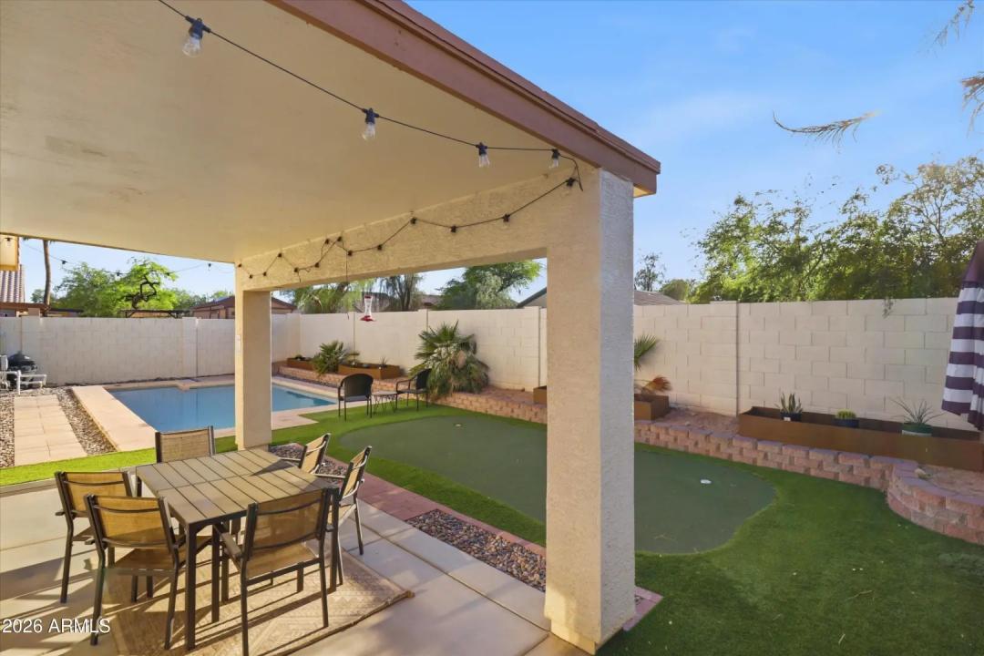 Real Estate Picture 40