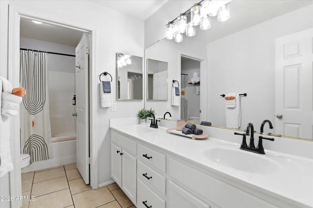 Real Estate Picture 30