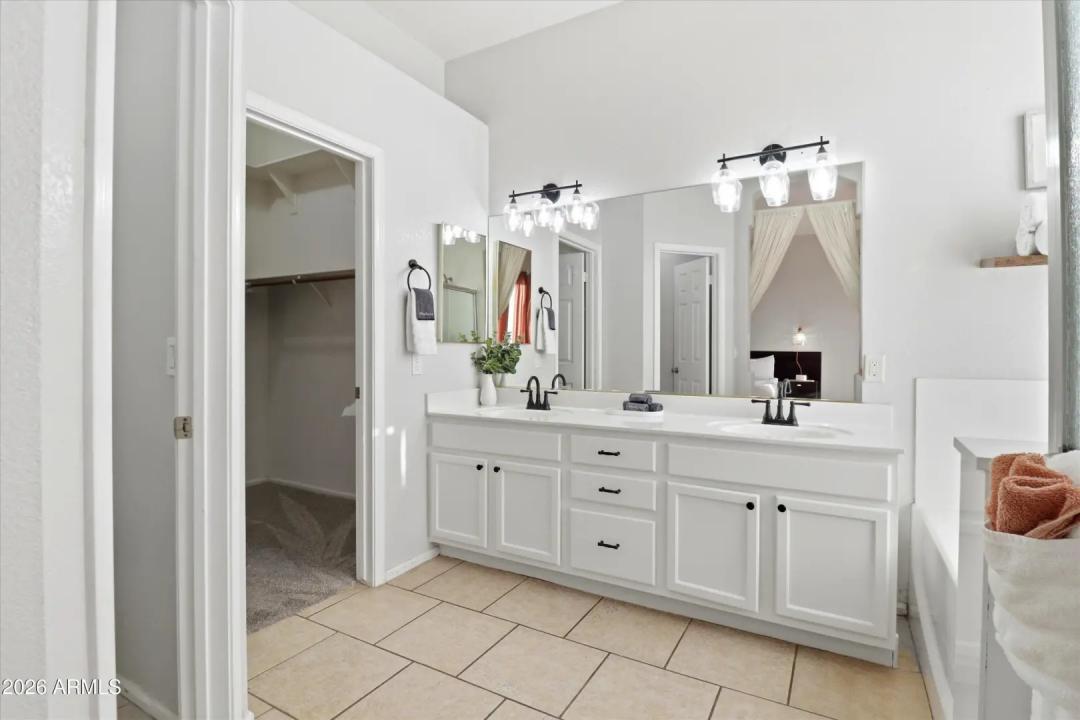 Real Estate Picture 26