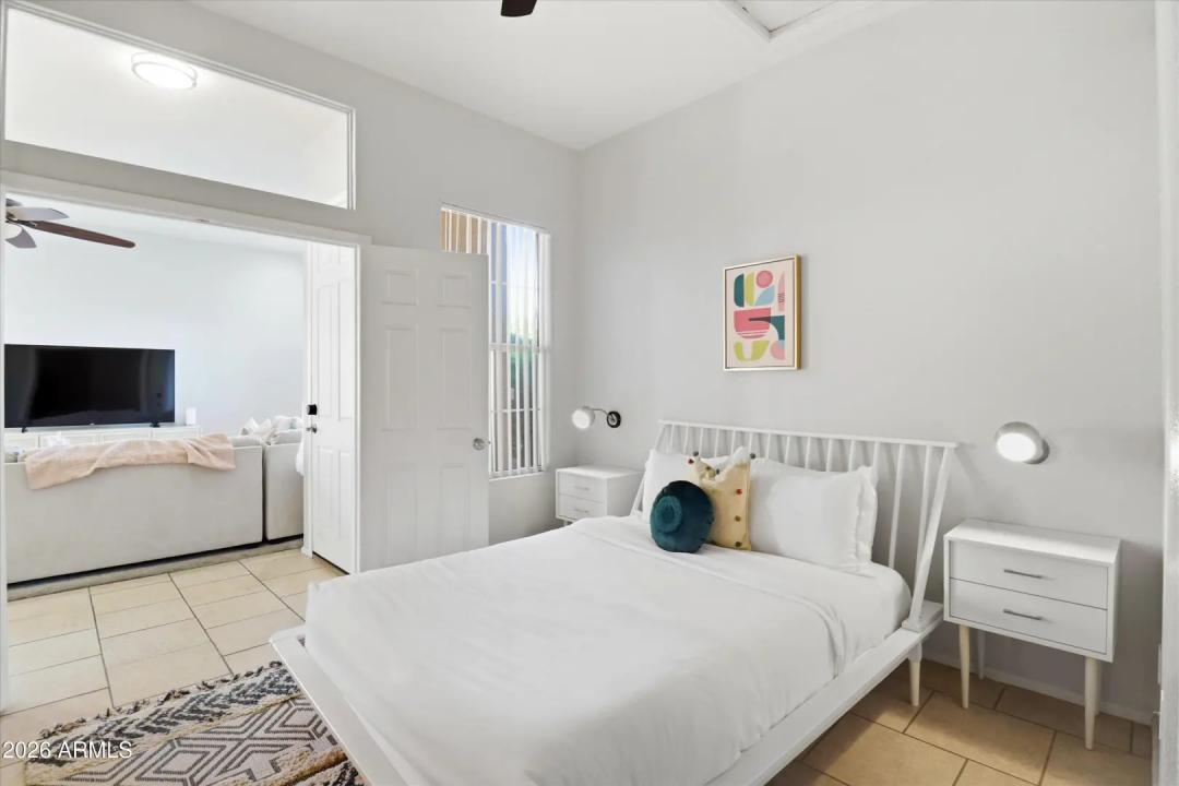 Real Estate Picture 23