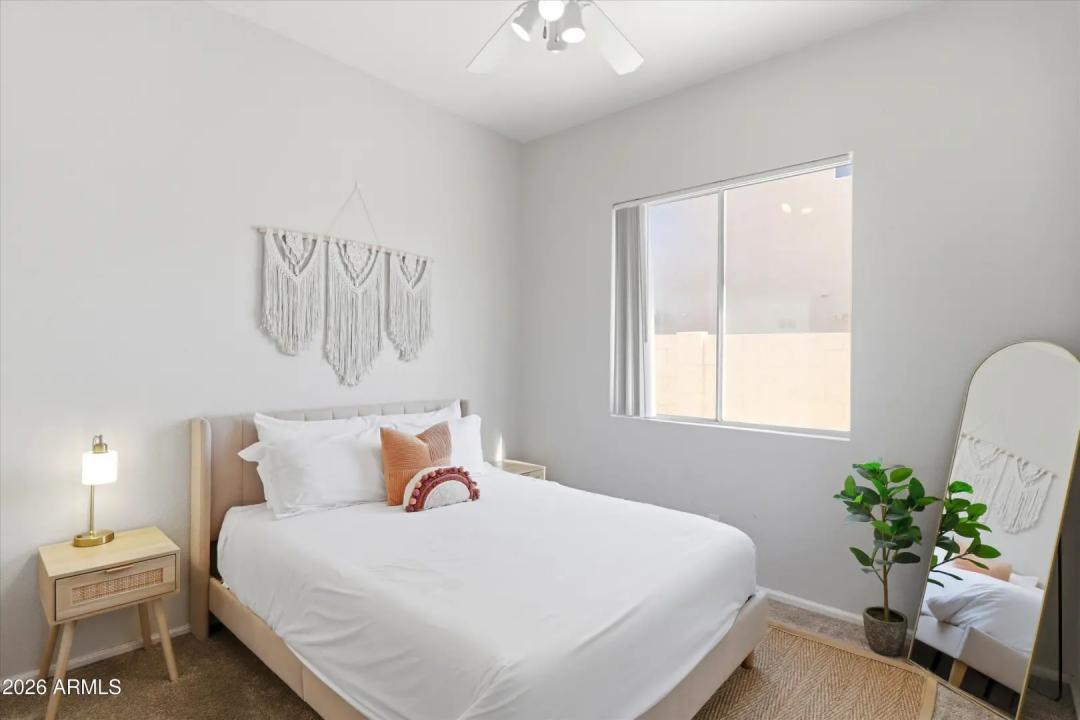 Real Estate Picture 22