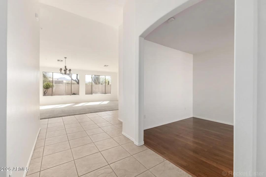 Real Estate Picture 6