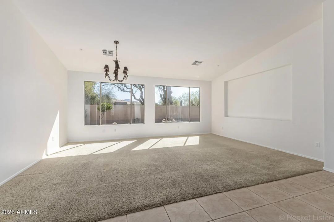 Real Estate Picture 10