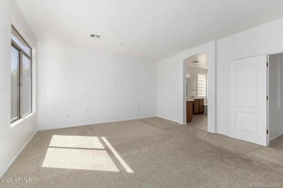 Real Estate Picture 27